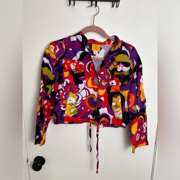 Ruby Rd. Jackets & Blazers - Ruby Rd Crop Colorful Artsy Vintage button women’s Top size 6 Petite #1470